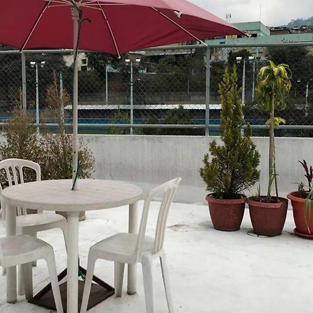 Tin House Quito Hotel Екстериор снимка