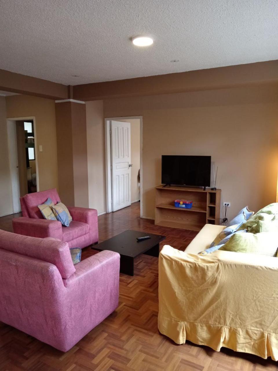 Tin House Quito Hotel Екстериор снимка