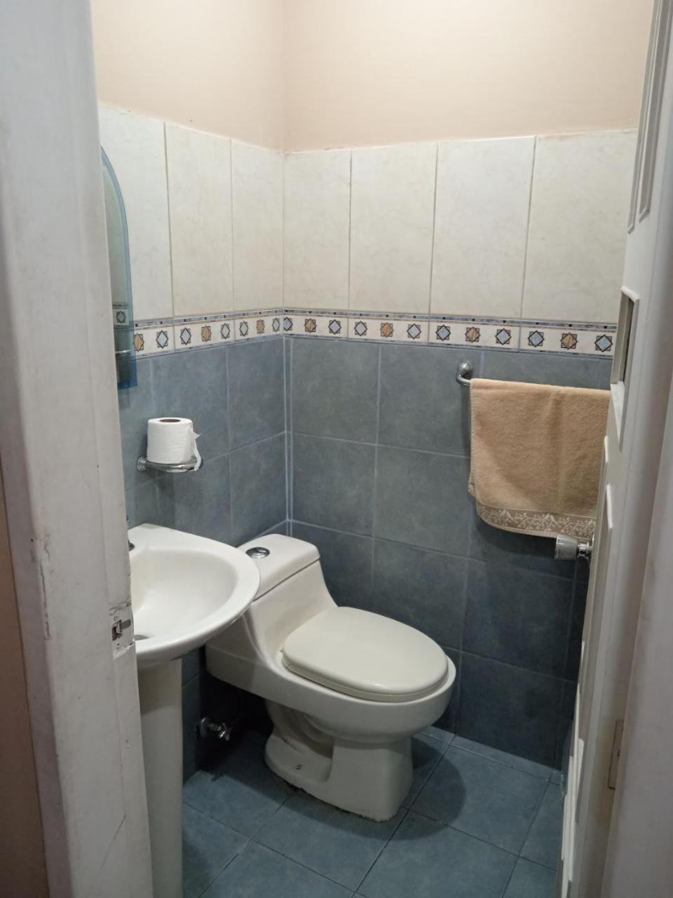 Tin House Quito Hotel Екстериор снимка