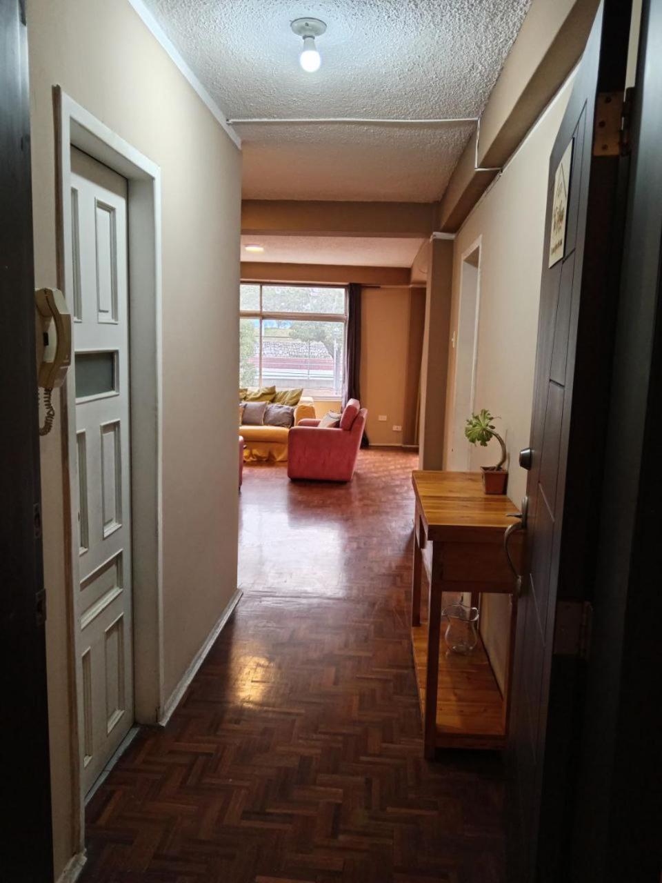 Tin House Quito Hotel Екстериор снимка